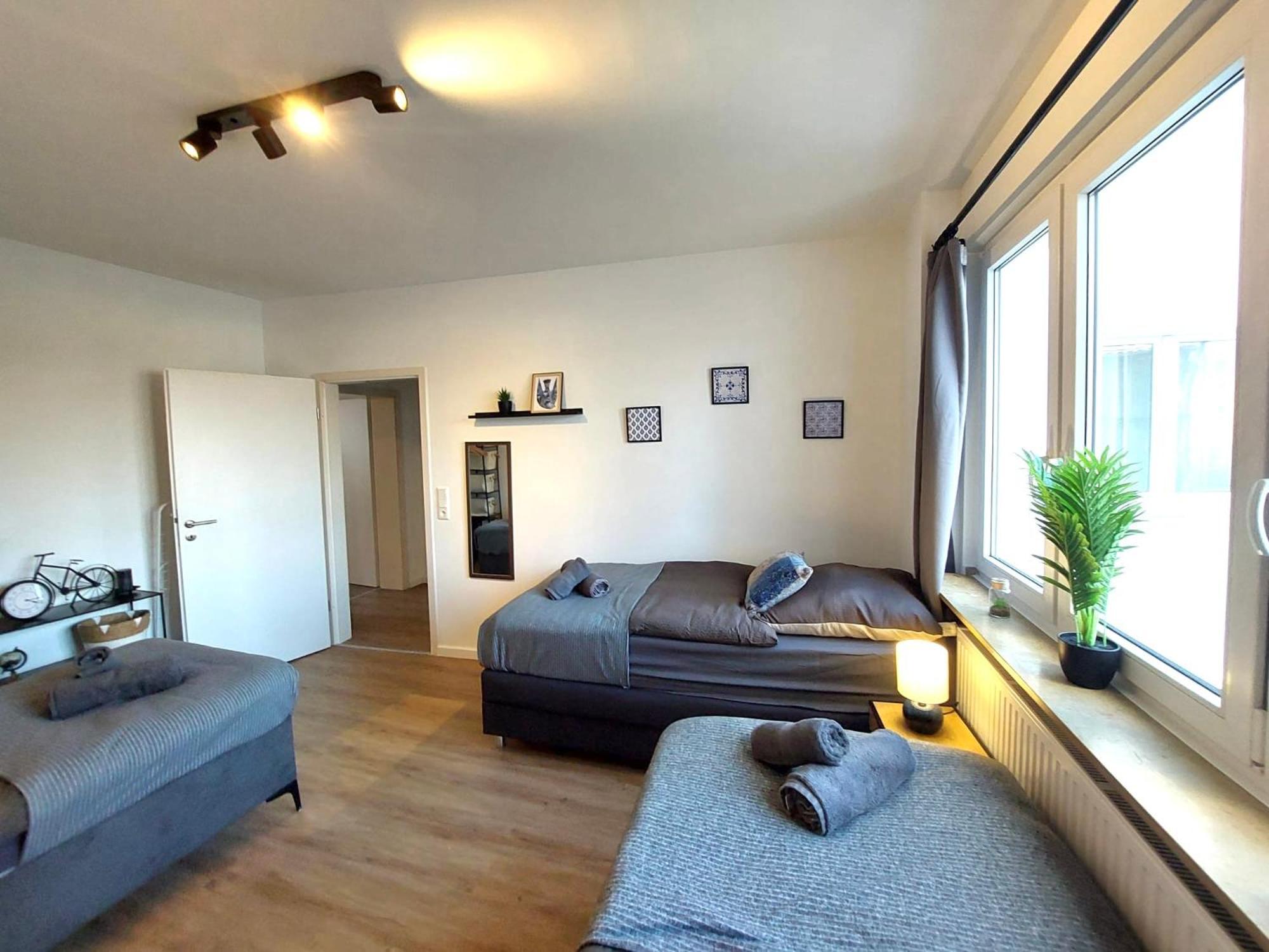 Rtr Essen - Fuer Bis Zu 8 Personen - Voll Ausgestattet - Zentral Limbecker Platz - Messe - Uniklinikum - Smart Tv - Modern Apartment Luaran gambar